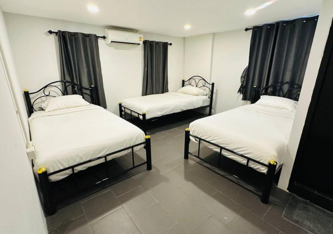 Adora Hostel Chiang Mai Exterior photo